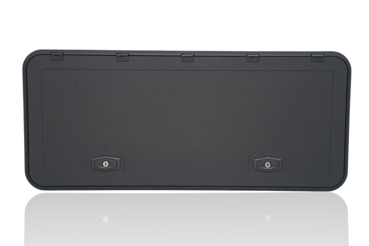 9# PLASTIC LUGGAGE DOOR