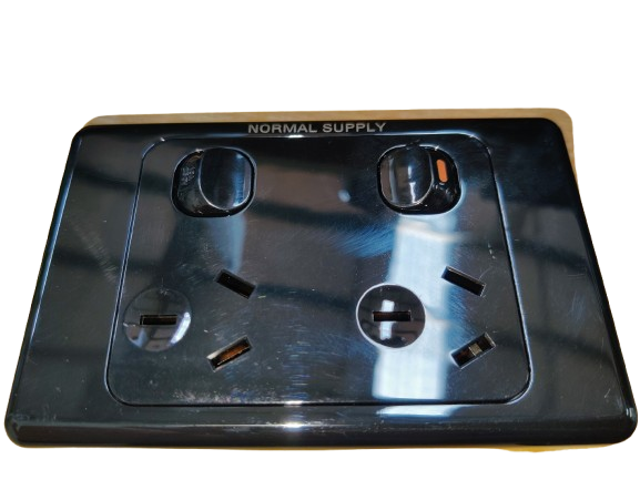 Double Pole Double Power Point Black - Vertical
